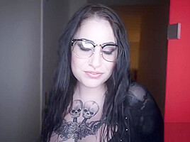 Sexy Goth Ophelia Rain Drains Bbc With Sensual Blowjob & Oral Creampie