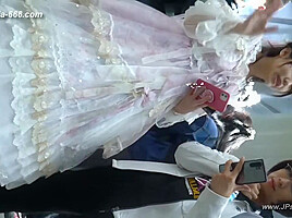 peeping chinese amateur upskirt.154